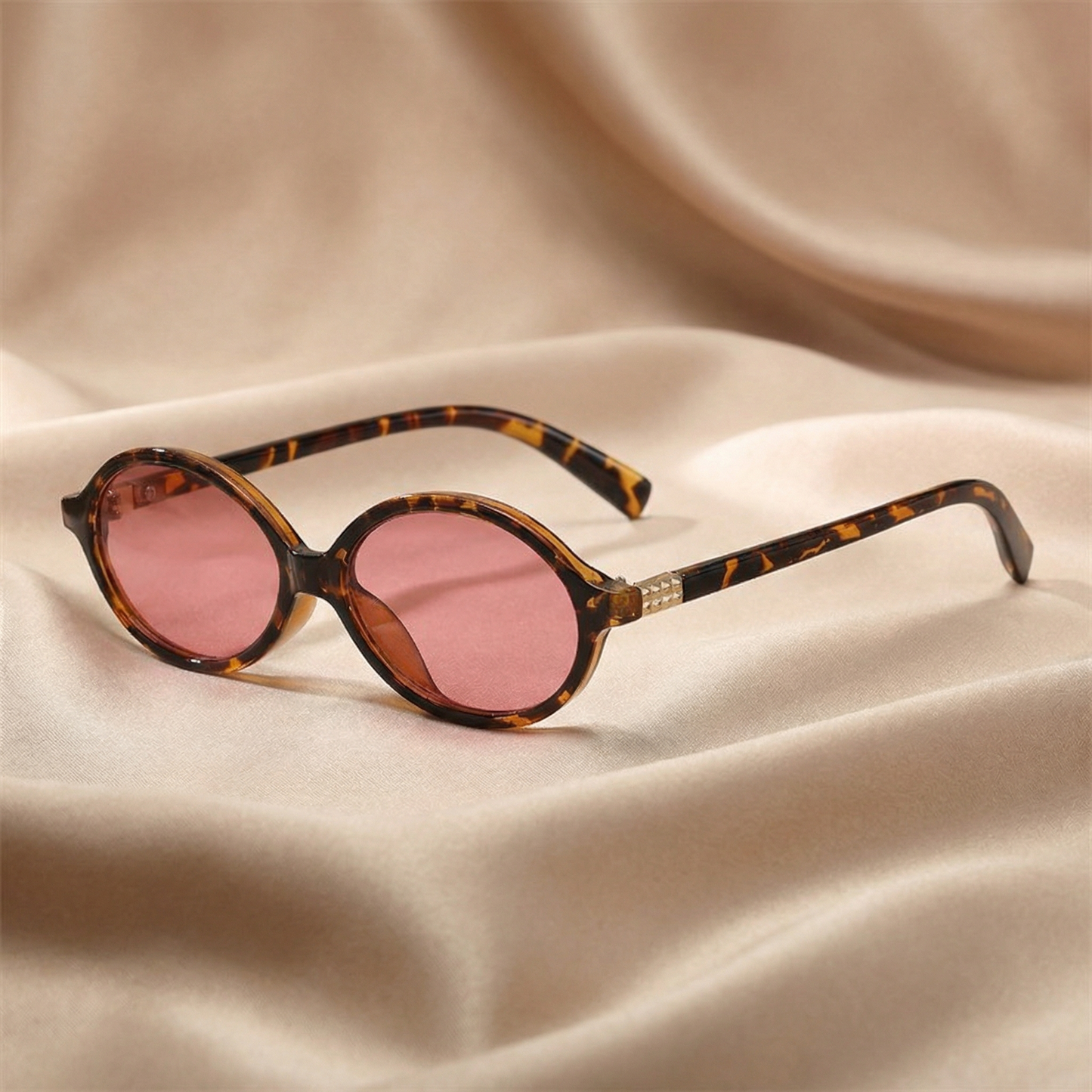 Modern Oval Tortoiseshell Sunglasses for Women | Trendy Minimal Fashion Eyewear