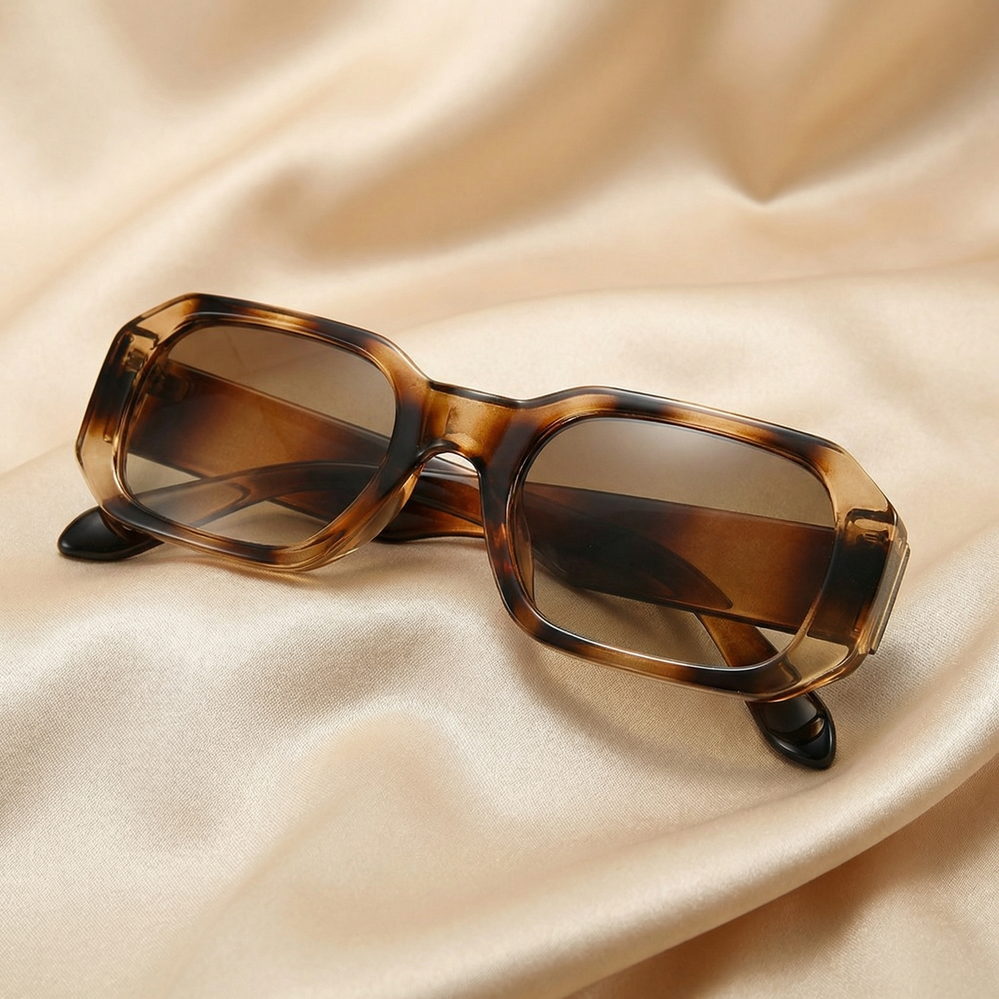 Bold Tortoise Rectangular Sunglasses with Brown Gradient Lenses | Structured Statement Frame