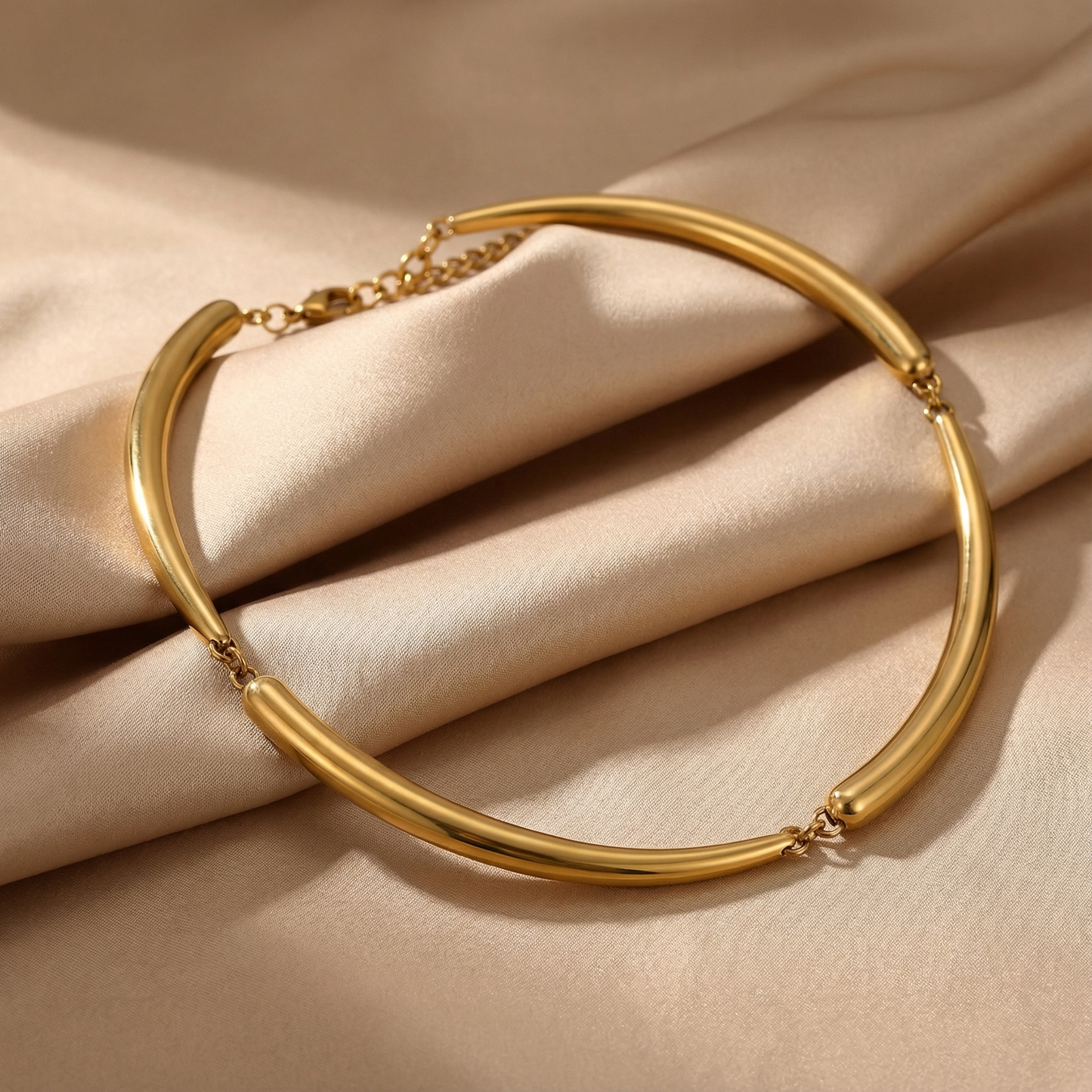 Smooth Curve Collar Necklace | Polished Gold &amp; Silver Finish | Modern Minimal Statement