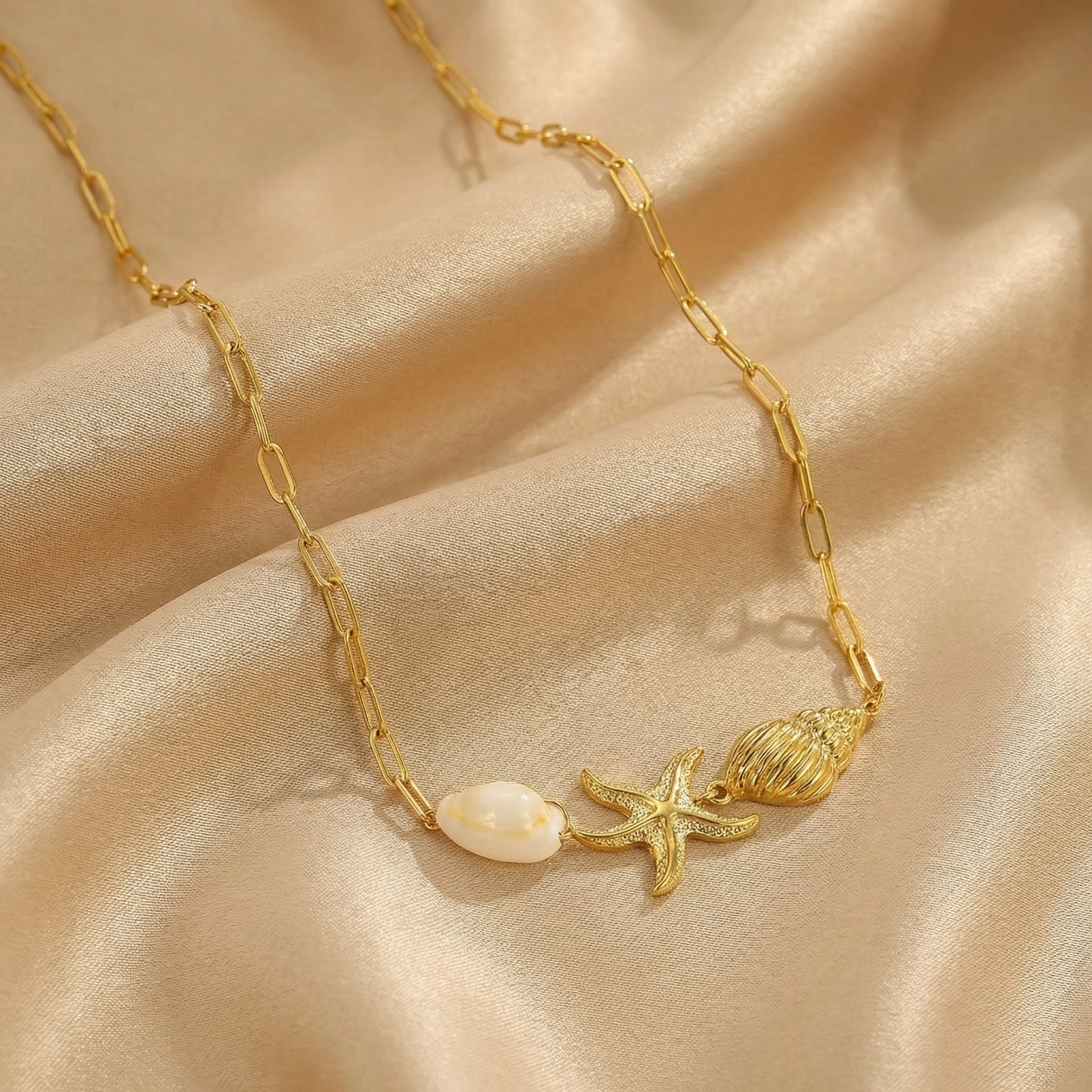 Elegant Coastal Charm Necklace in Gold | Adjustable Chain Necklace with Shell & Starfish Detail for Summer Style