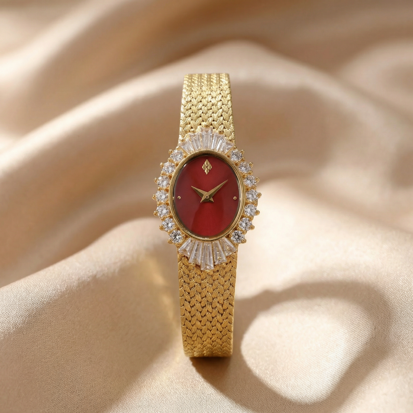 Luxury Oval Crystal Halo Bracelet Watch with Mesh Band | Elegant Vintage-Inspired Women’s Timepiece in Gold & Silver