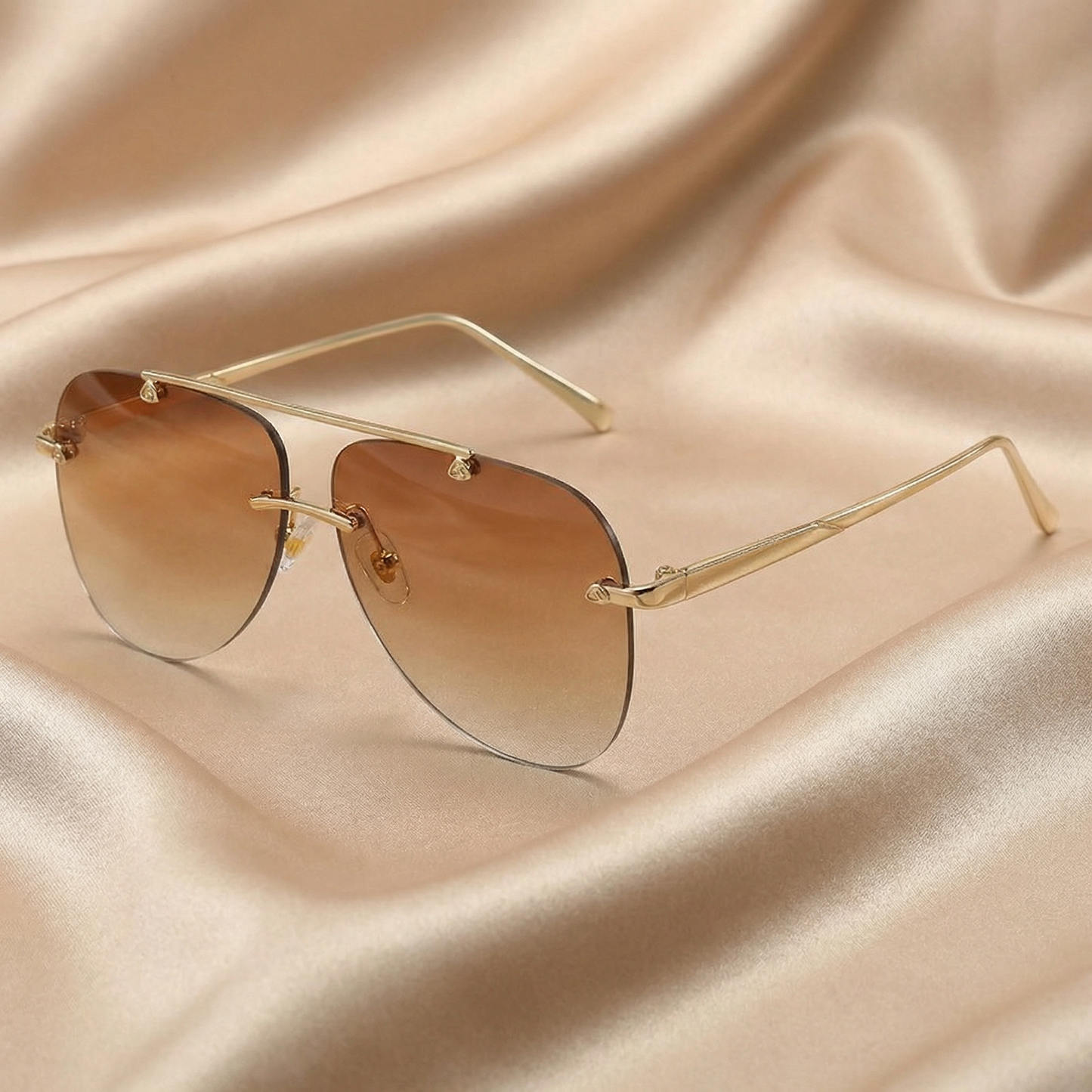 Luxury Gold Aviator Sunglasses with Gradient Lenses | Elegant Statement Frames in Modern Tones