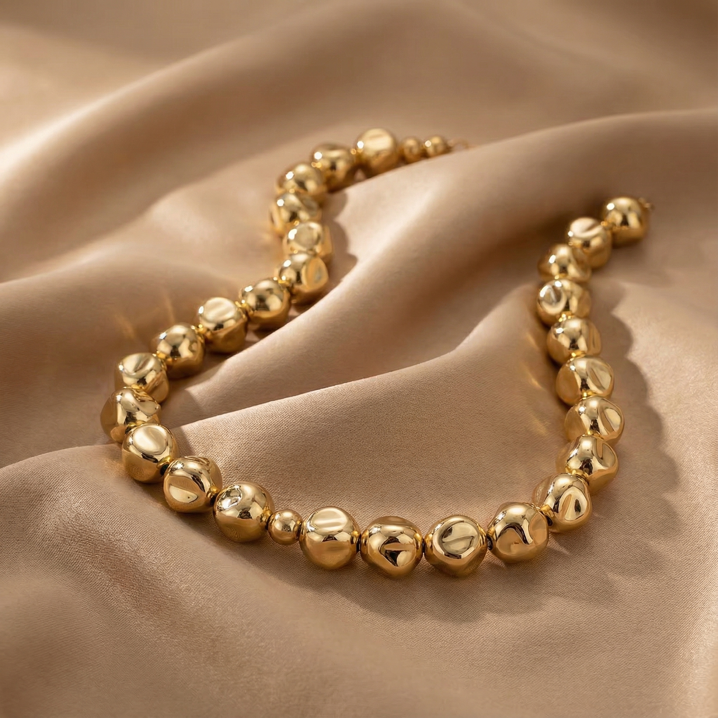 Organic Pebble Necklace | Sculptural Bead Design | Polished Gold or Silver Finish | Modern Timeless Jewelry