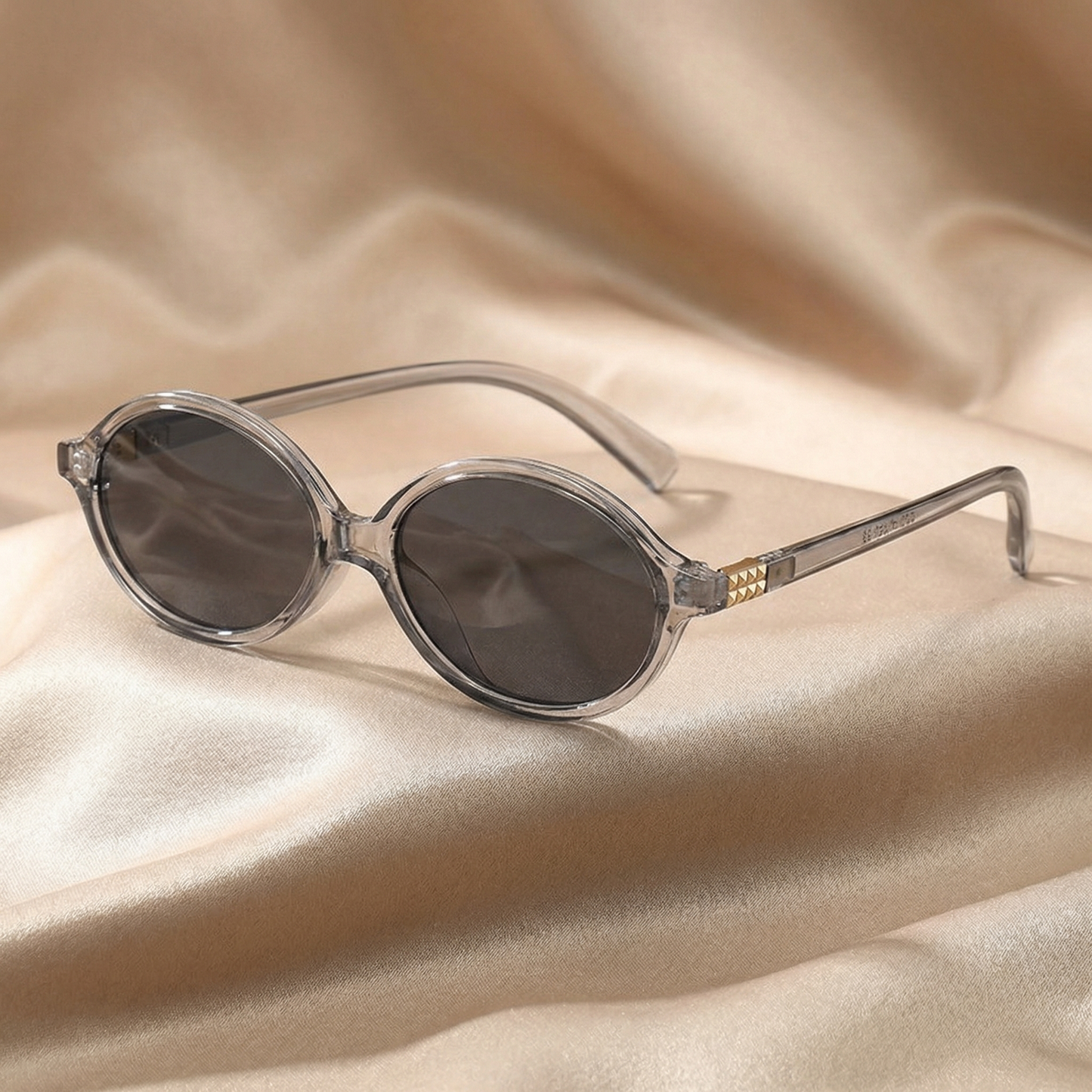 Luxury Oval Statement Sunglasses in Transparent Brown & Clear Grey | Elegant Retro Eyewear with Tinted Lenses
