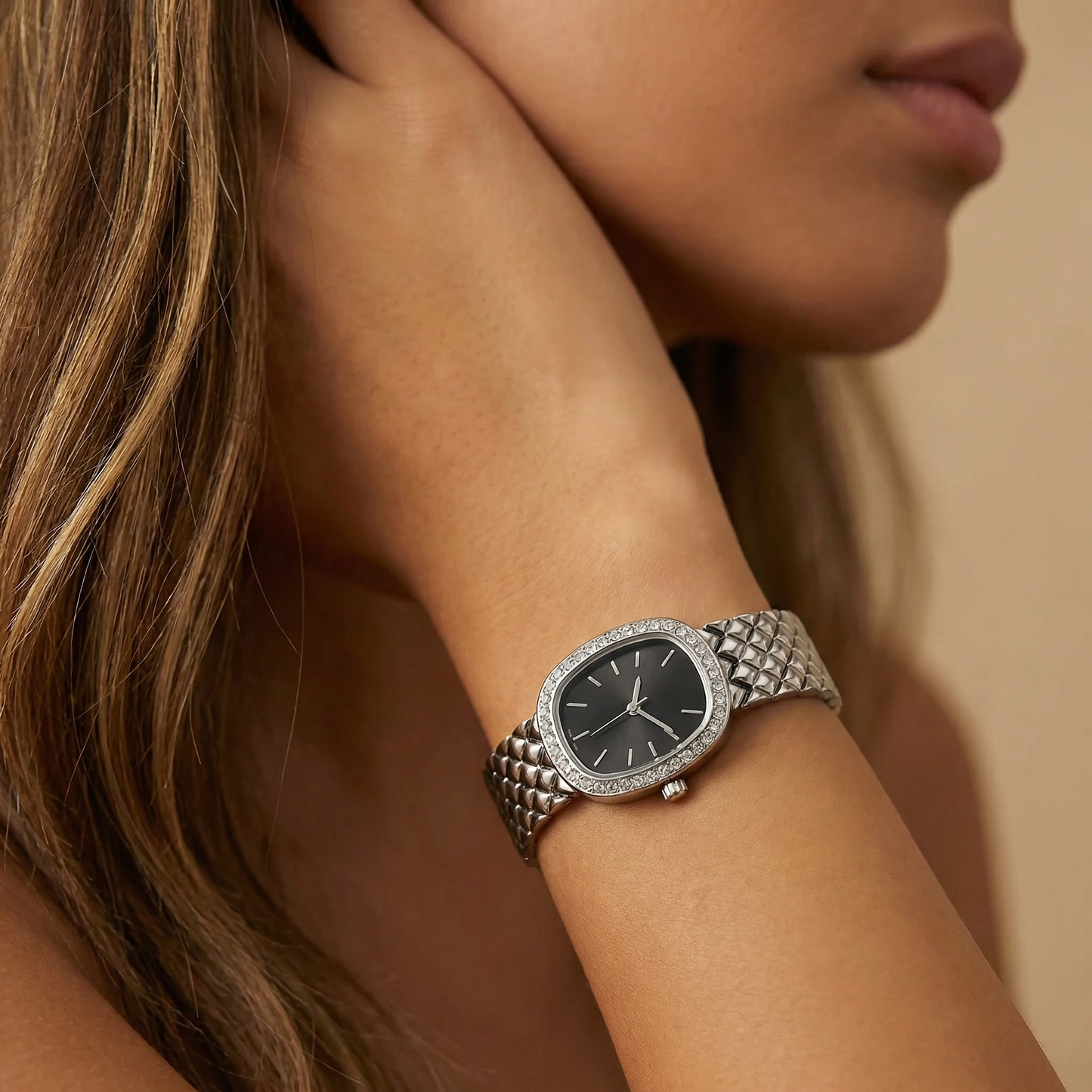 Luxury Oval Bracelet Watch for Women | Silver Stainless Steel Watch | Black & White Dial Options | Crystal Bezel Timepiece