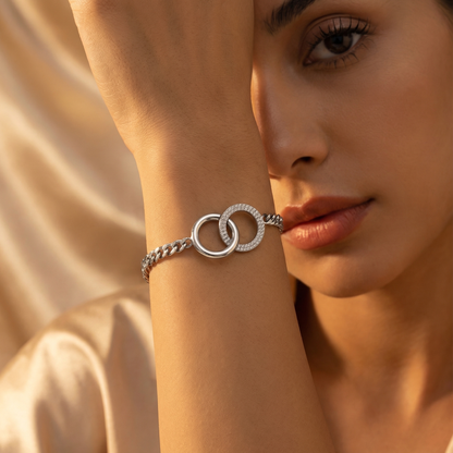 Luxury Interlocking Circle Zircon Bracelet in Gold & Silver | Elegant Stainless Steel Double Ring Chain Bracelet
