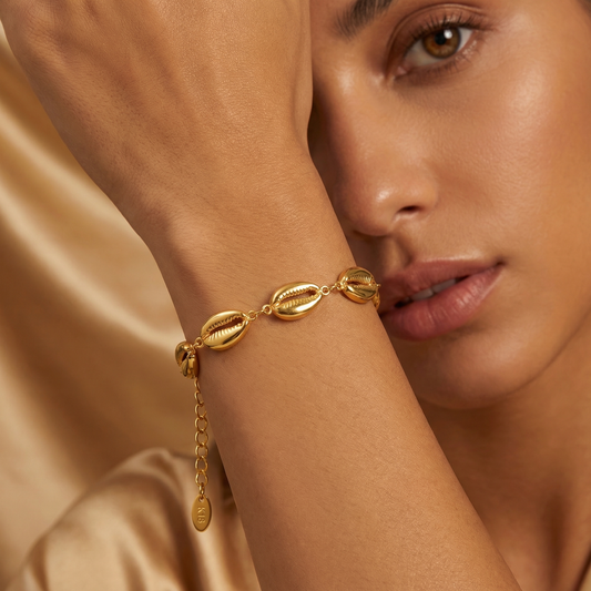 Luxury Gold Cowrie Shell Bracelet | Elegant Adjustable Beach-Inspired Statement Jewellery