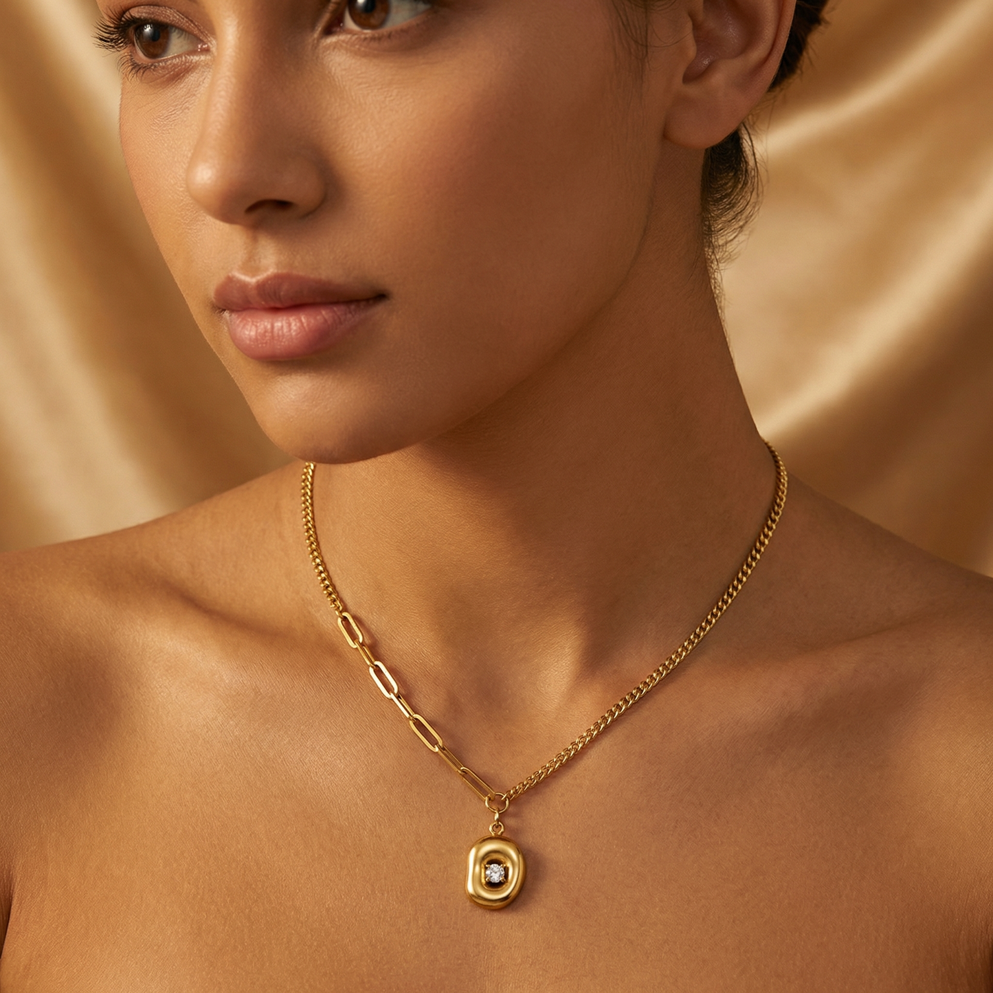 Modern Gold Oval Pendant Necklace with Crystal Detail | Minimalist Chain Necklace for Everyday Elegance